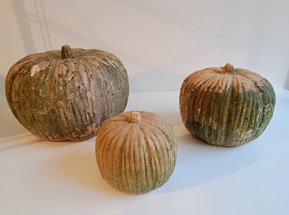 Kürbis aus Terrakotta