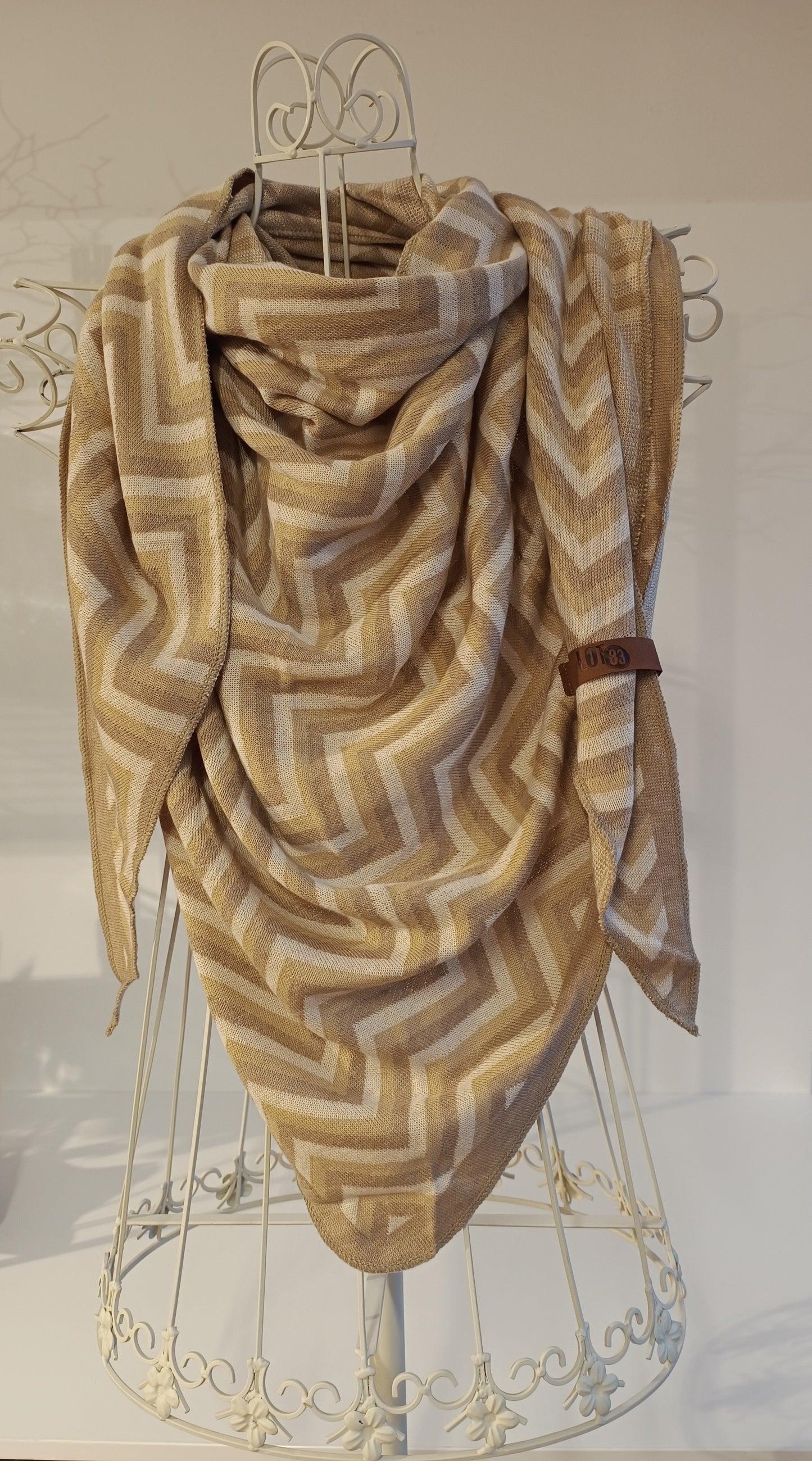 Schal beige von Lot 83