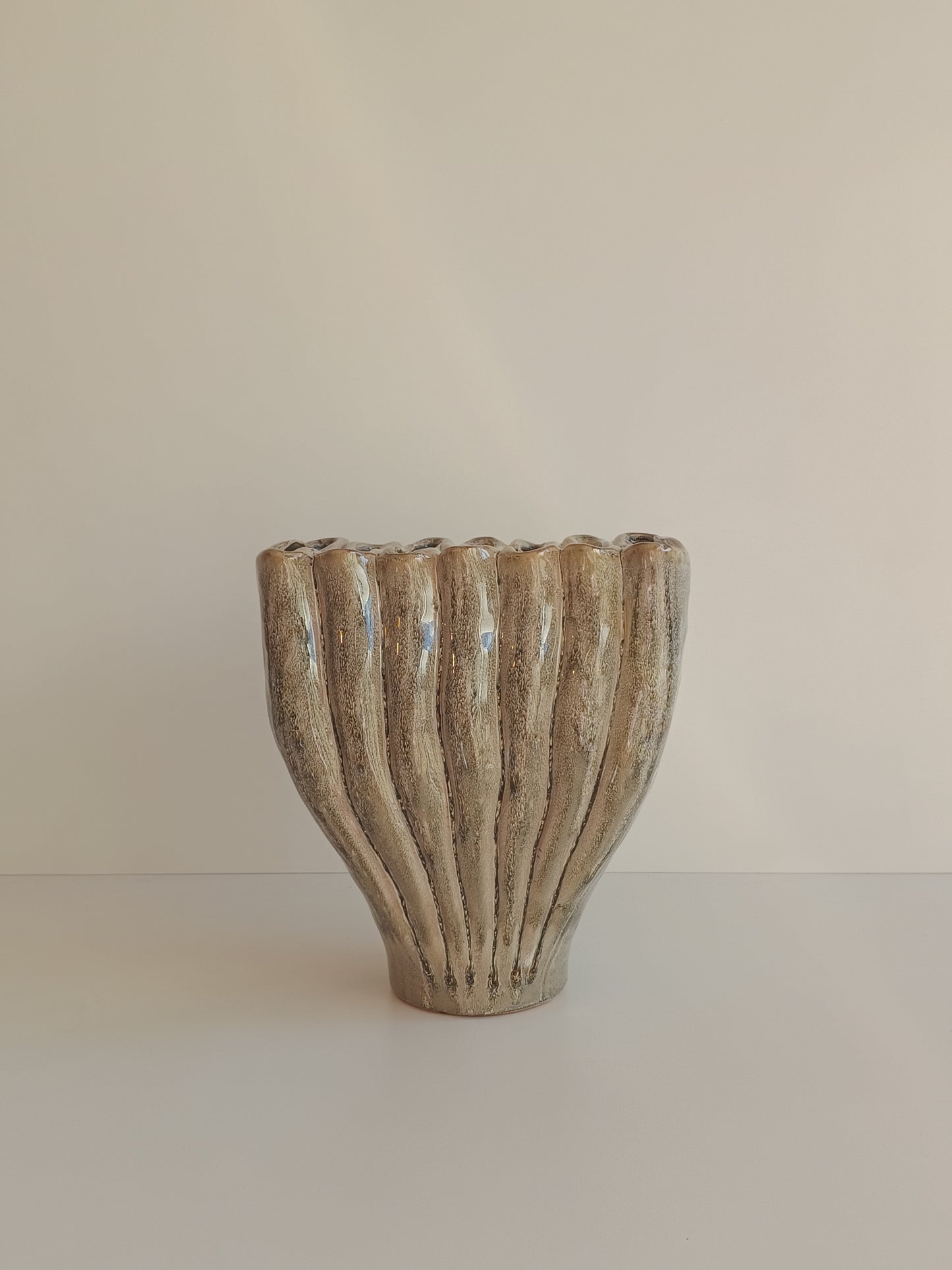 Vase "Trish Cream" von PTMD