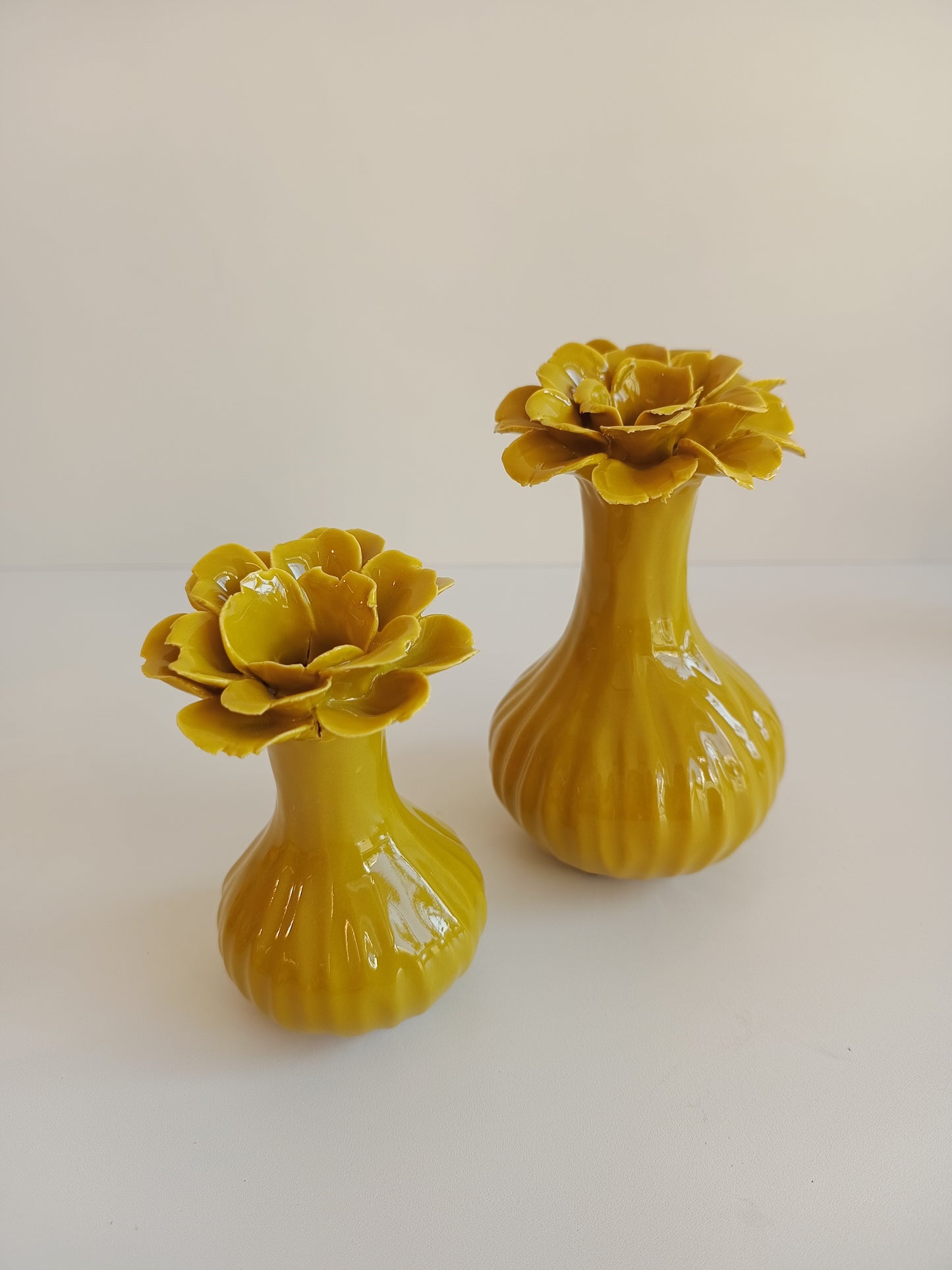 Vasen "Dolores Yellow" von PTMD