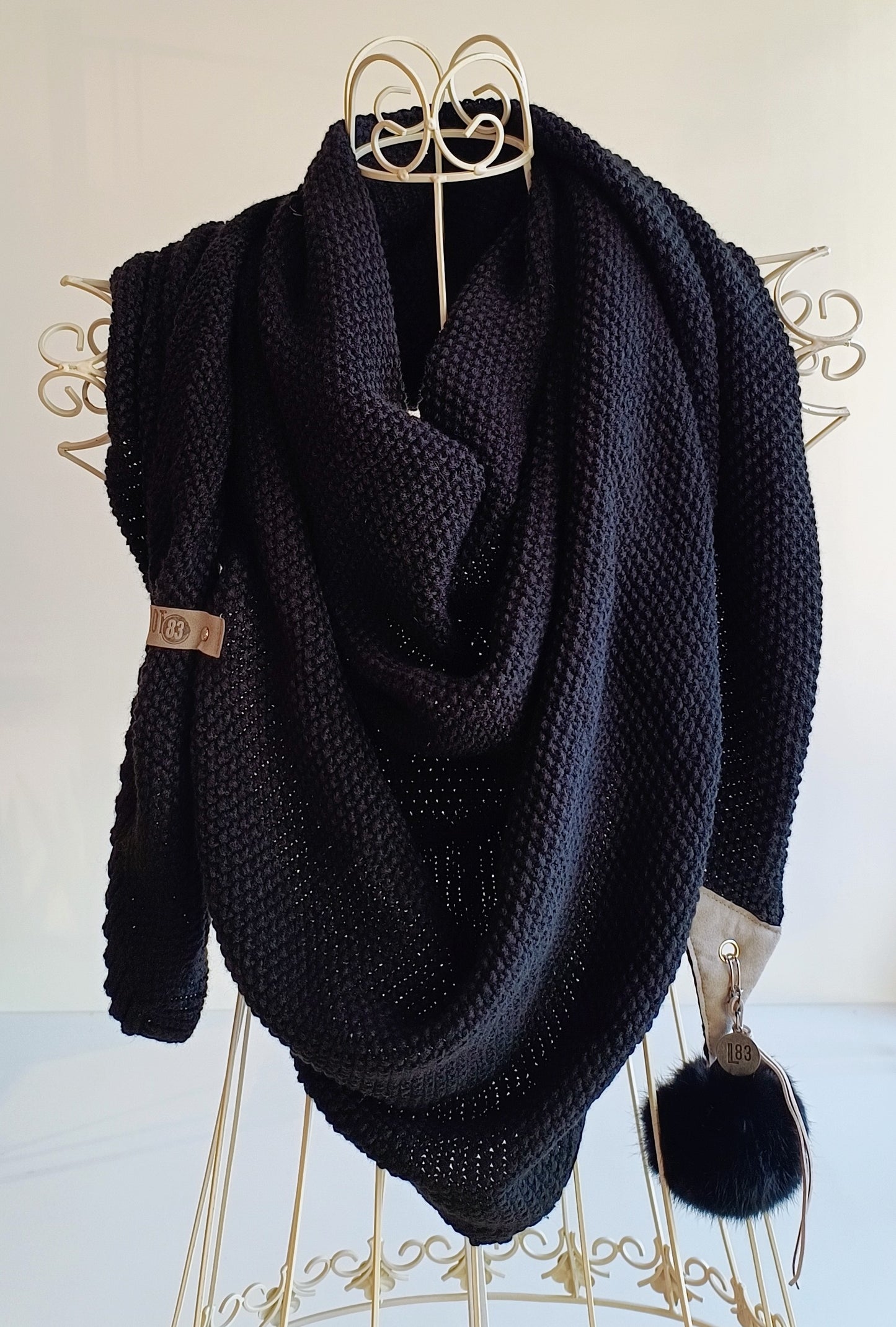 Schal Lot 83 schwarz und pink