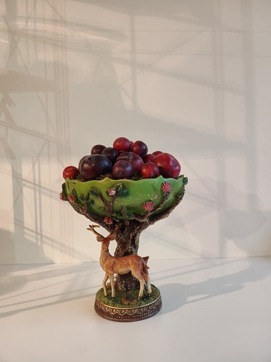 Schale mit Hirschmotiv