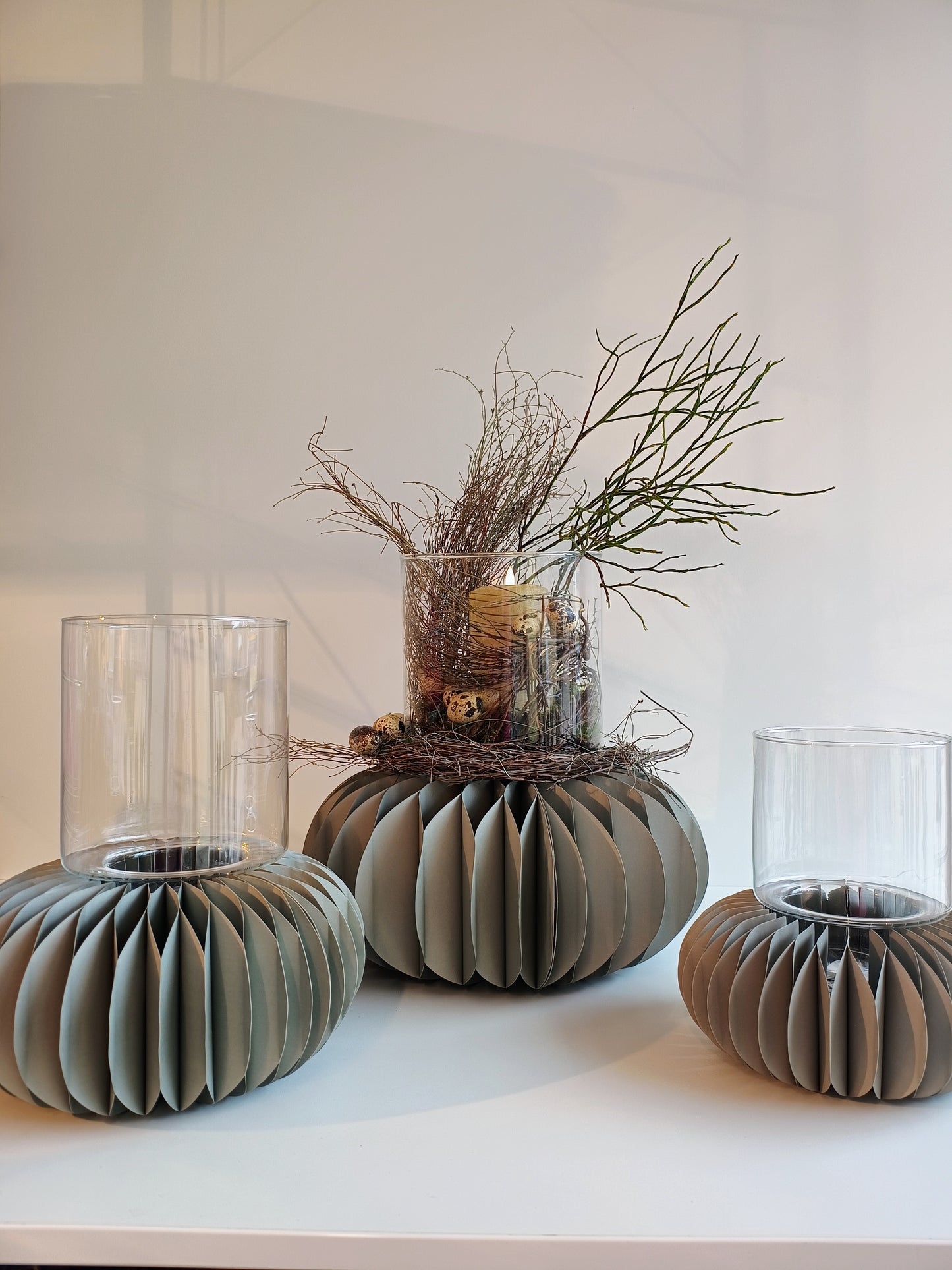 Pap.Sockel "Dada mit Glas