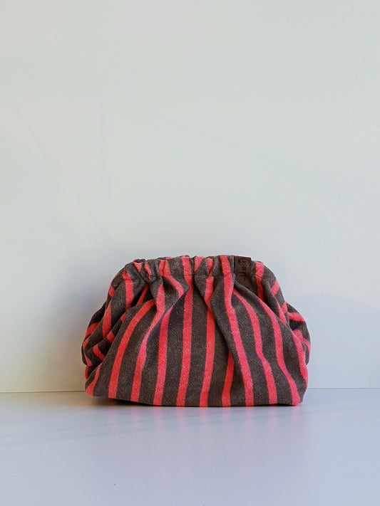 Clutch von LOT 83 grau/pink