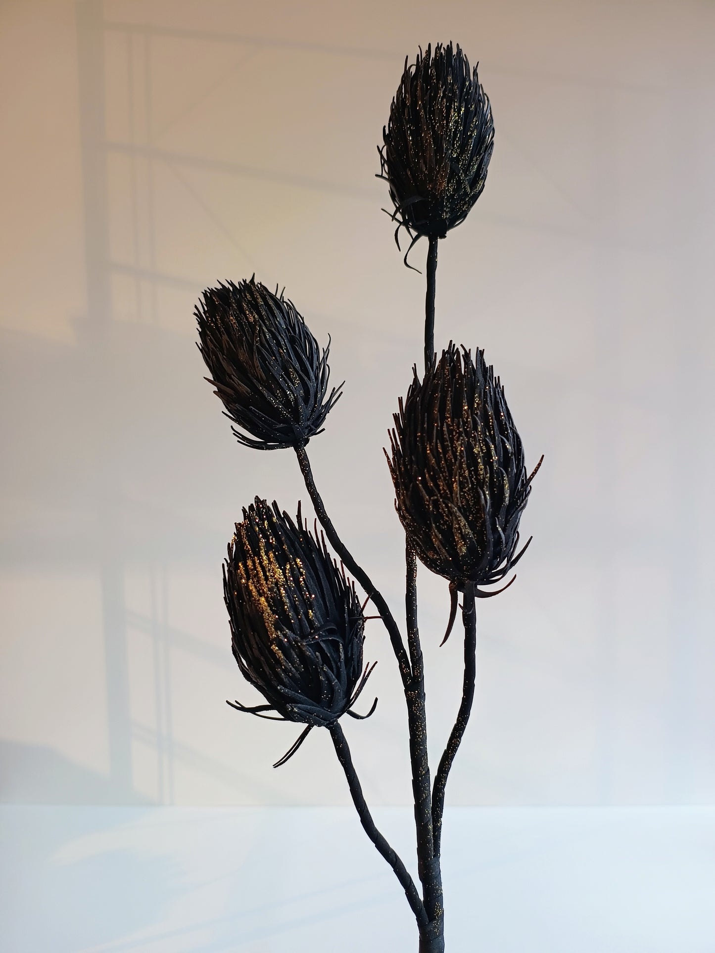 Softflower Distelzweig