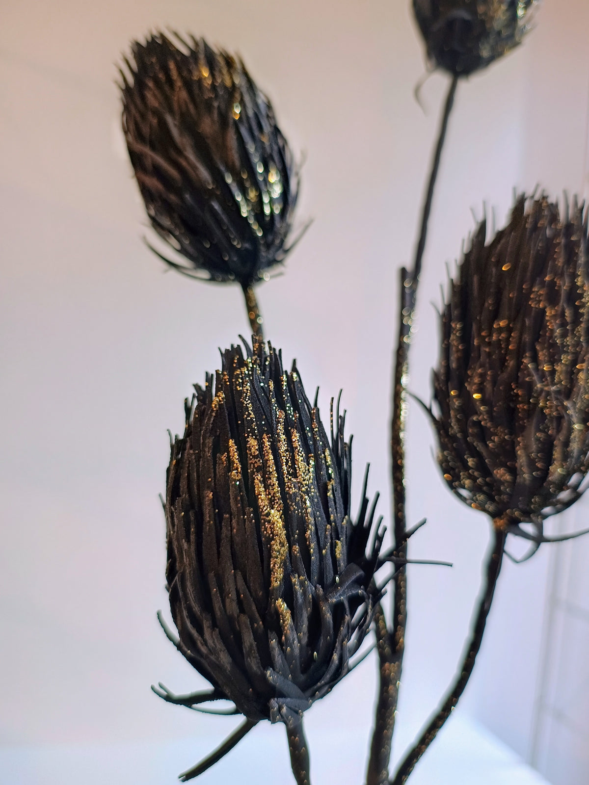 Softflower Distelzweig